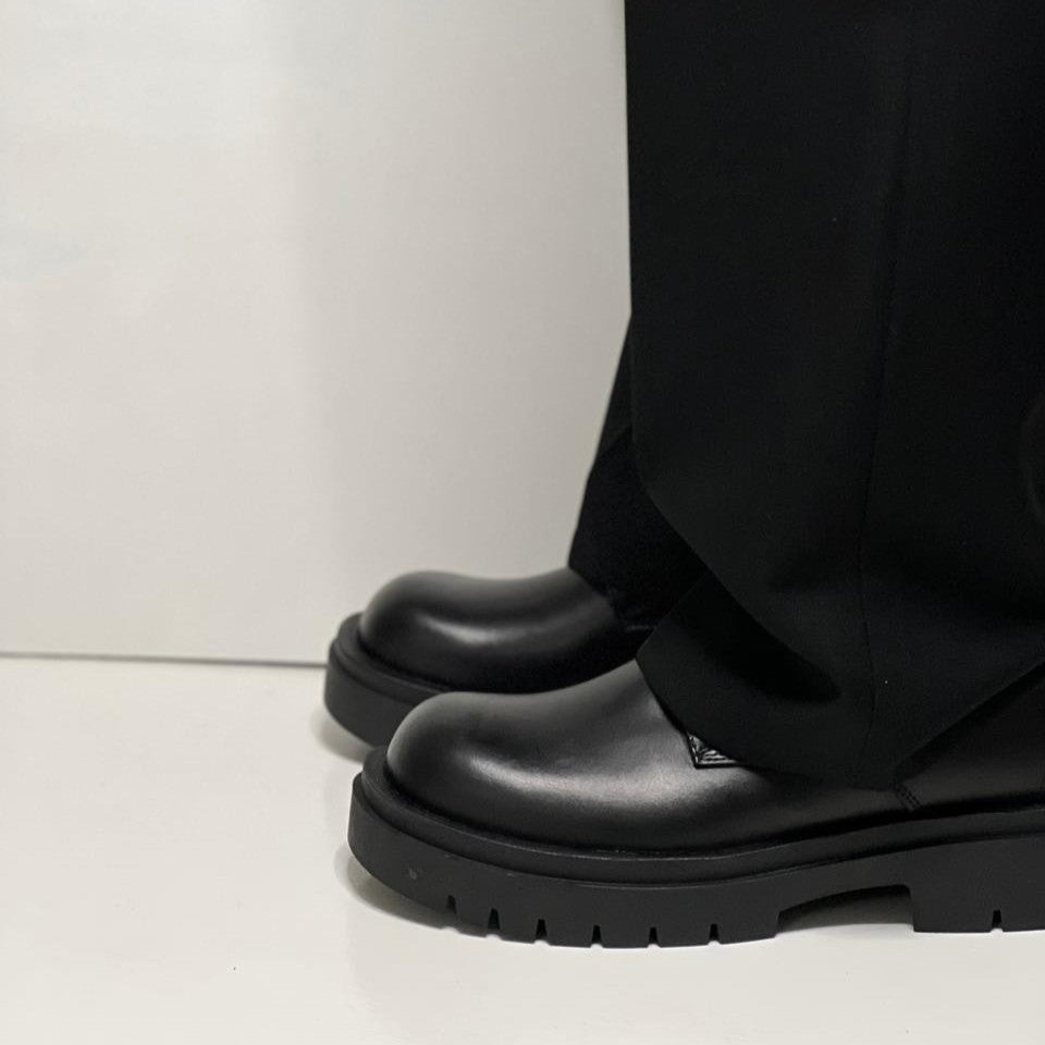 Chunky Black